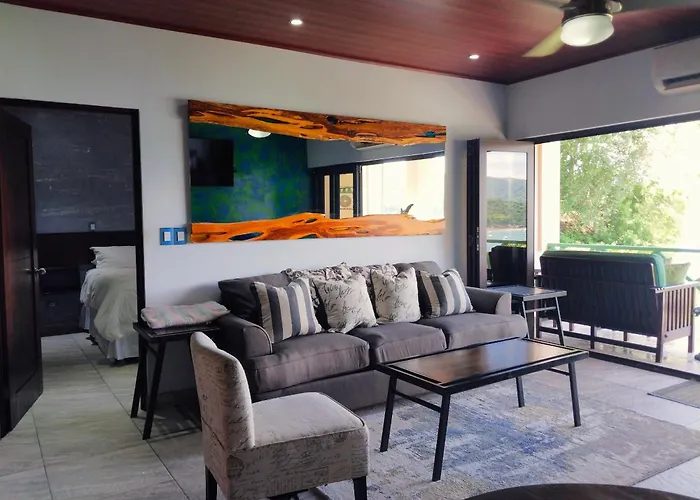 Punta Plata 521 - Flamingo Center, 2 Bedroom With Beautiful Bay Views Playa Flamingo