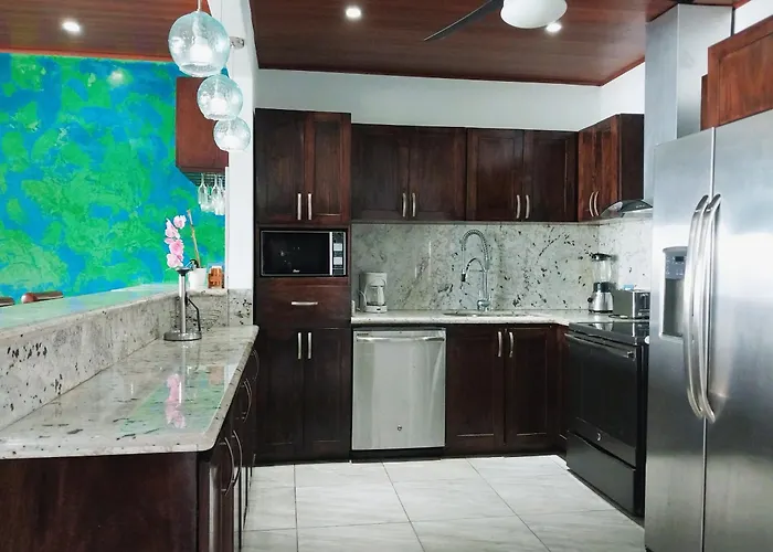 Punta Plata 521 - Flamingo Center, 2 Bedroom With Beautiful Bay Views