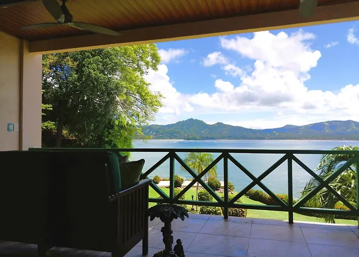 Punta Plata 521 - Flamingo Center, 2 Bedroom With Beautiful Bay Views * Playa Flamingo