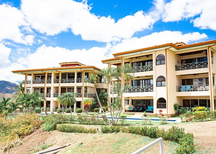 Punta Plata 521 - Flamingo Center, 2 Bedroom With Beautiful Bay Views *